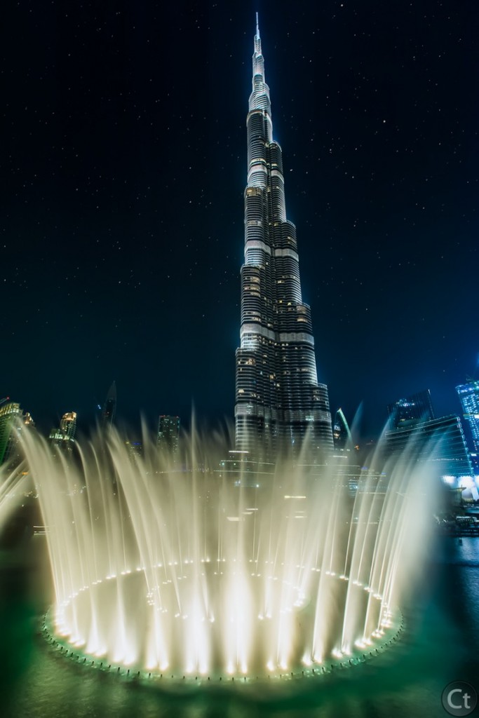 Burj Khalifa, crowned by the fountain